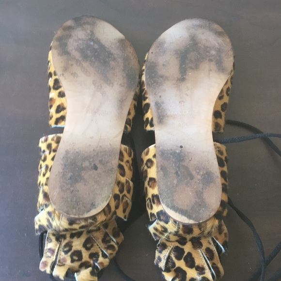 zara leopard slides